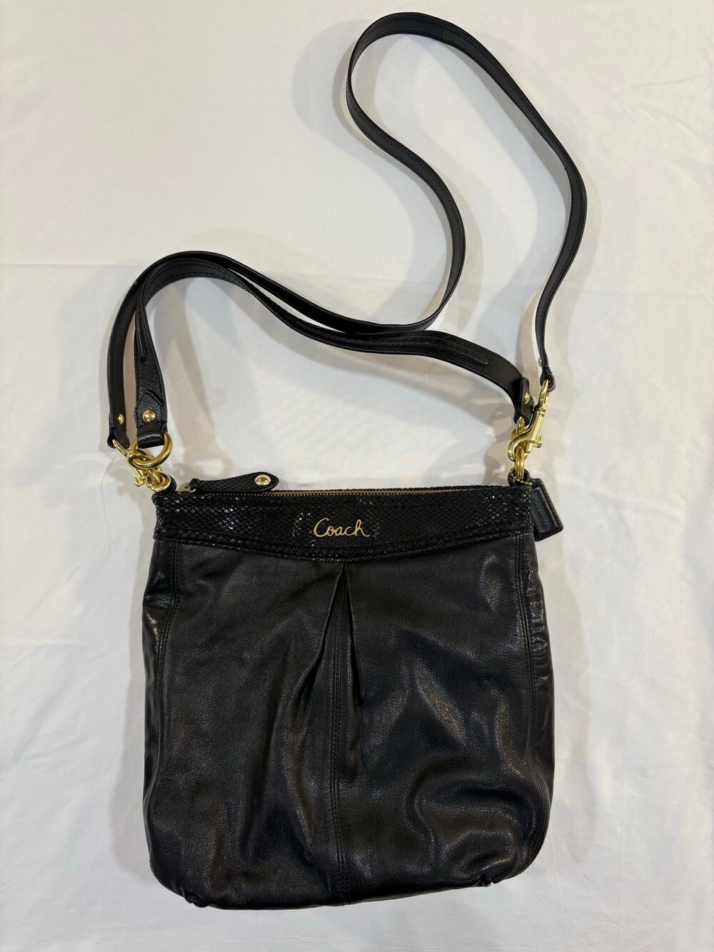 COACH Ashley Hippie Black Leather Double Strap Purse Shoulder Bag
